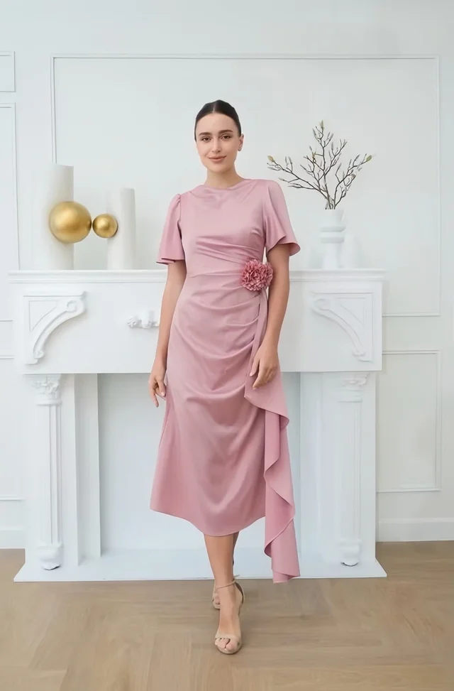 เดรสชมพูหวานลุคหรู Elegant Pink Long Dress