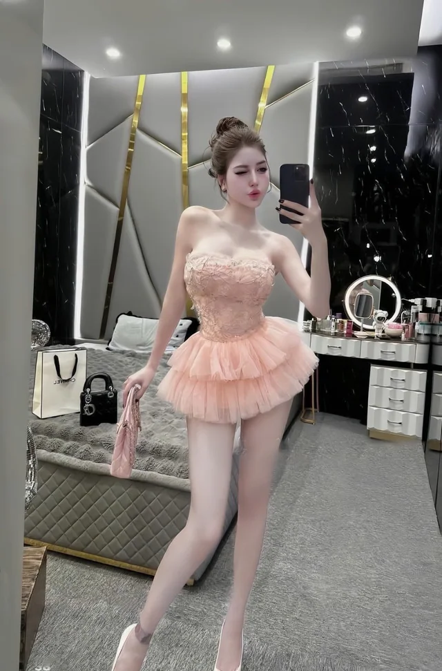 เดรสเกาะอกโทนพีชหวานละมุน Peach Tutu Mini Dress thumbnail 2