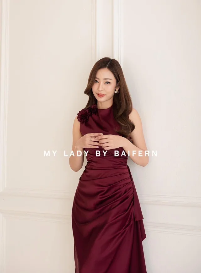 Lady by Baifern เดรสยาวสีไวน์หรูหวานสุภาพ thumbnail 2