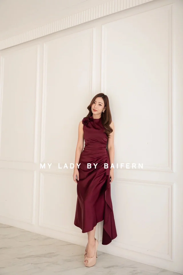 Lady by Baifern เดรสยาวสีไวน์หรูหวานสุภาพ thumbnail 4