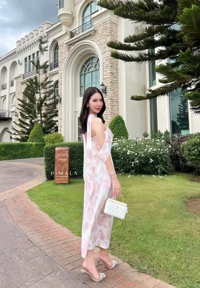 PIMA เดรสยาวหวานละมุนลายดอกไม้หรู thumbnail 4
