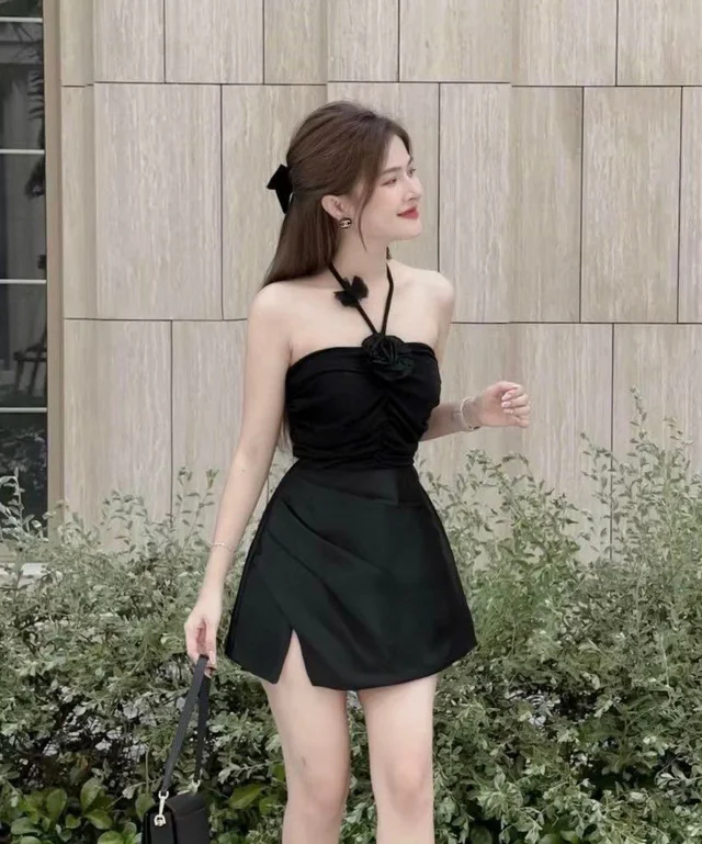 เดรสเกาะอกดำแซ่บ สไตล์หรูเท่ thumbnail 4