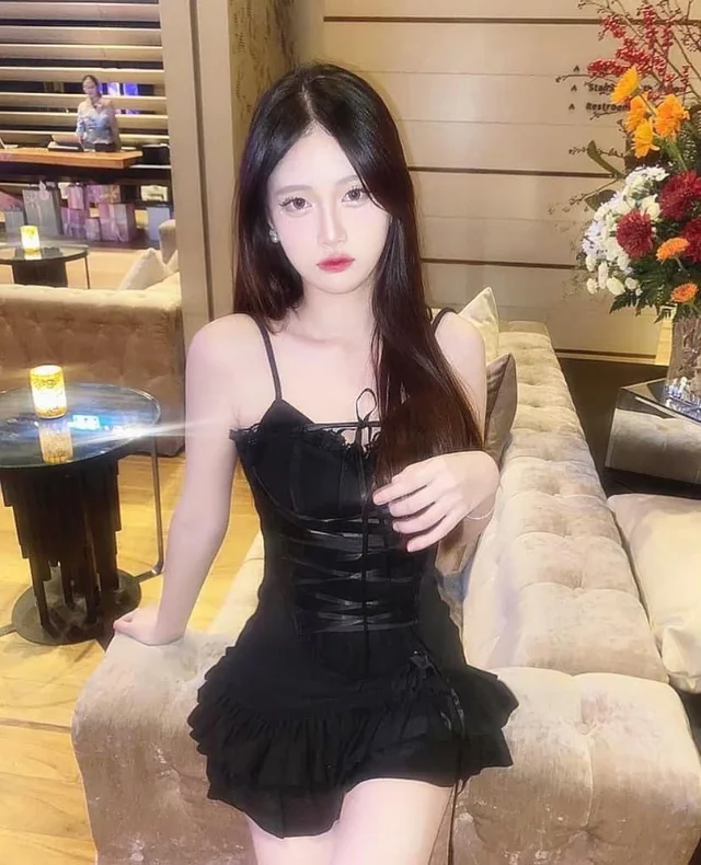 ชุดเซ็ตทูพีซดำแซ่บ สไตล์สายเท่ thumbnail 2