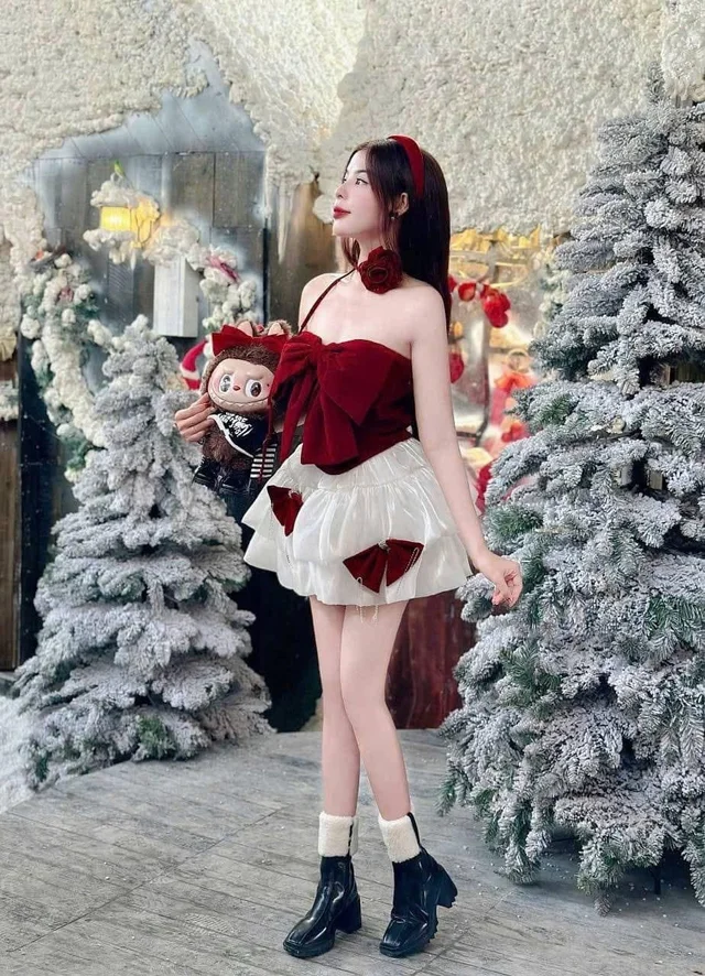 เดรสโบว์แดงหวานคริสต์มาส / ปีใหม่ สไตล์น่ารักหรู