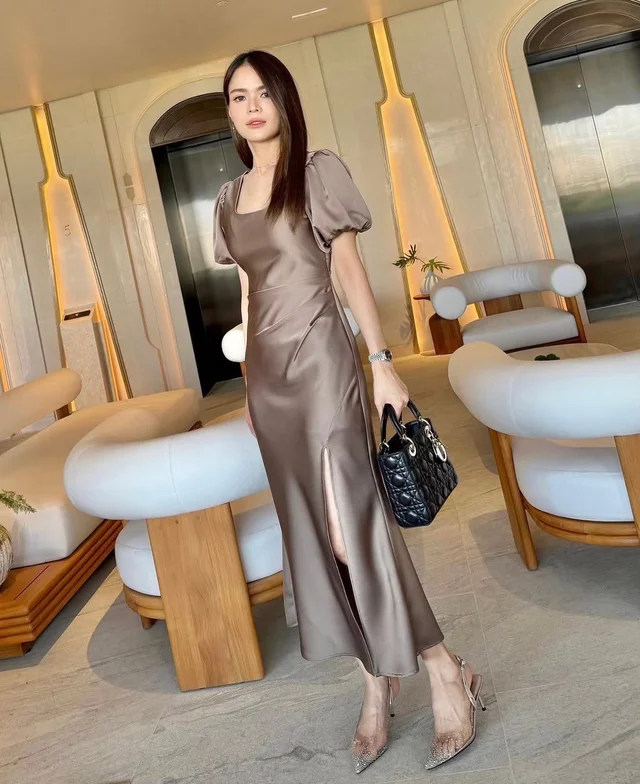 เดรสแขนพองสีน้ำตาลหรูสุภาพ Long Dress thumbnail 2