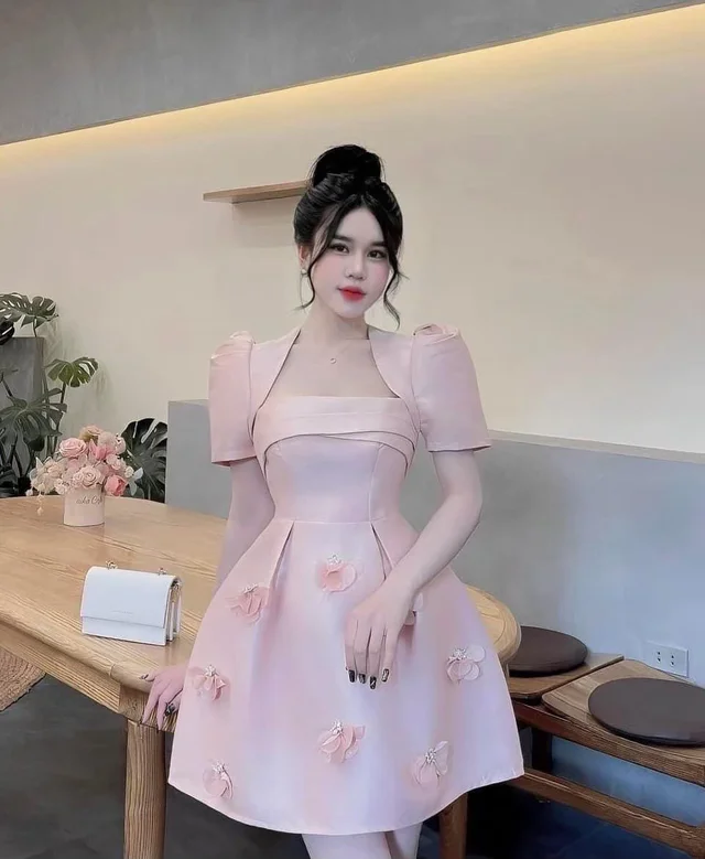เดรสสีชมพูหวานหรูทรงเจ้าหญิง Mini Dress thumbnail 2