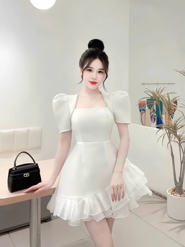 เดรสสีขาวหวานละมุนสไตล์เจ้าหญิง Mini Dress