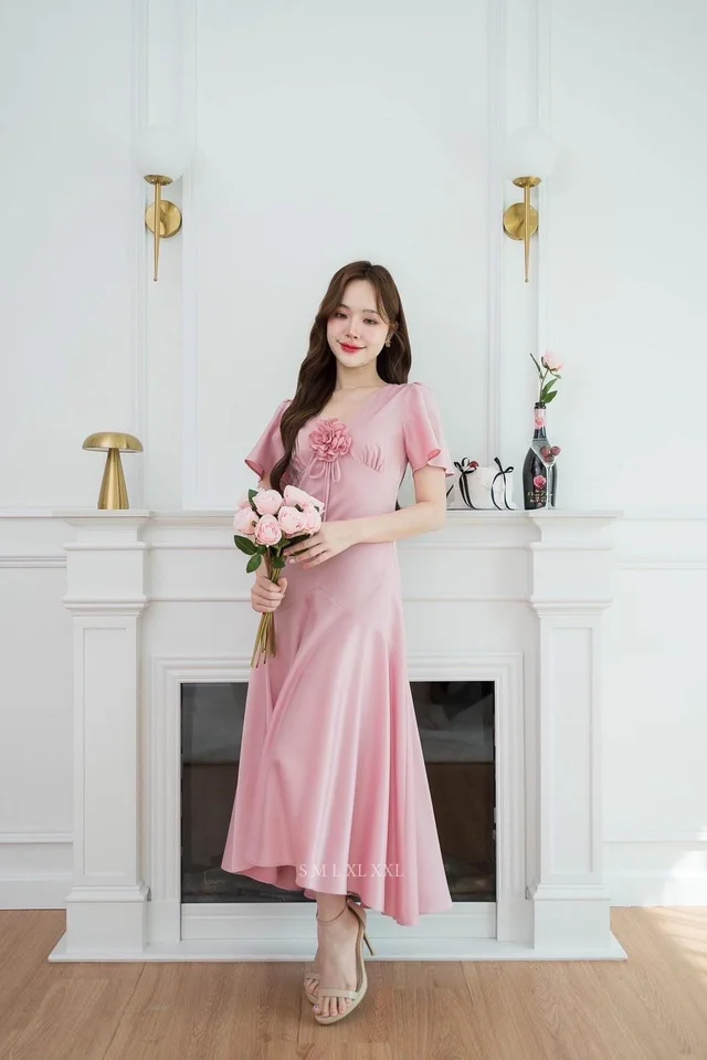 เดรสสีชมพูหวานสุภาพทรงเรียบหรู Long Dress thumbnail 4