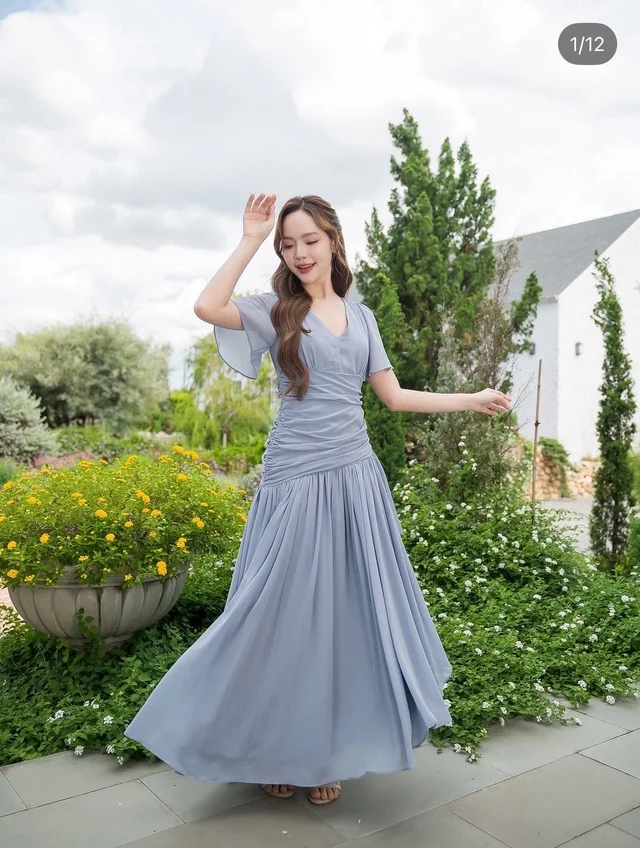 เดรสยาวสีเทาฟ้าหวานสุภาพ Long Dress