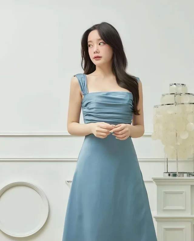 เดรสยาวฟ้าอมเขียวเรียบหรู Elegant Long Dress thumbnail 2