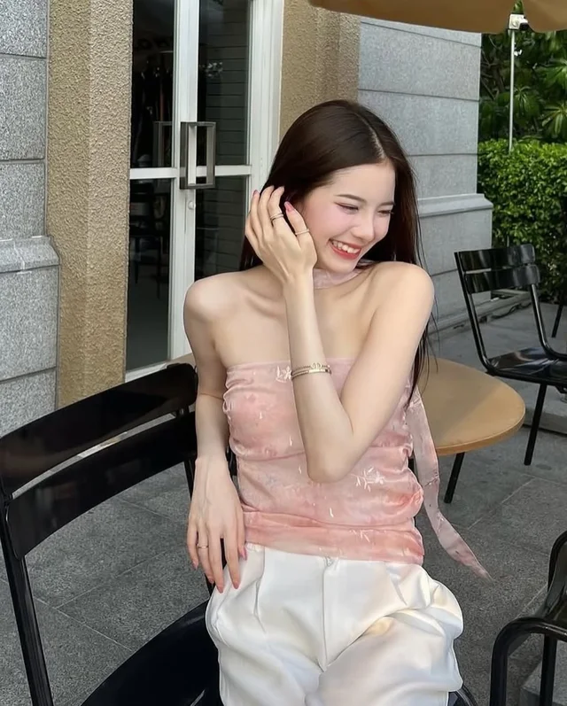 เสื้อเกาะอก Sister rrr สีชมพู พร้อมผ้าผูก thumbnail 3