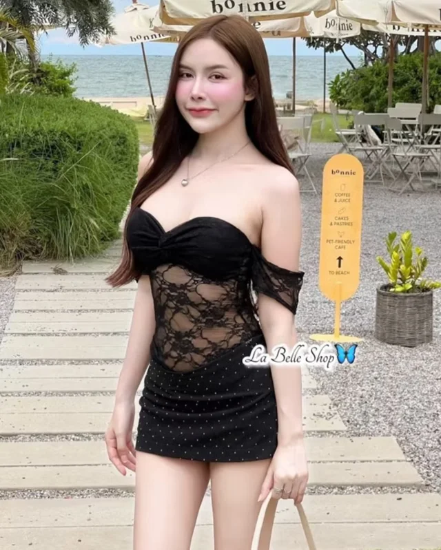 ชุดเซ็ต Labella X L2L เสื้อลูกไม้ปาดไหล่และกระโปรงสั้นสีดำ thumbnail 3