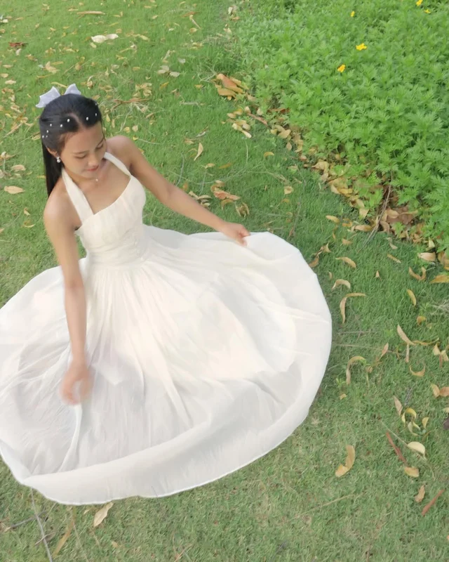Bellin Closet เดรสยาว halter สีครีม thumbnail 5