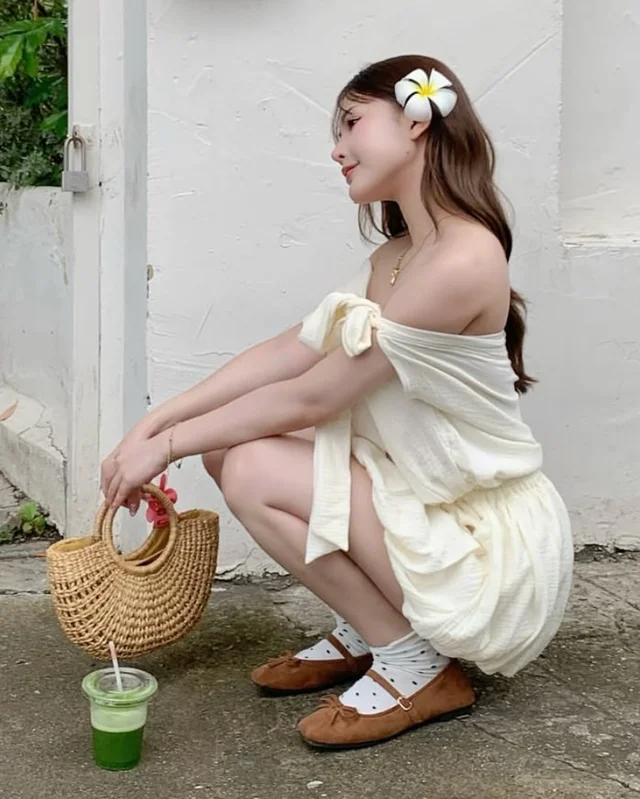 Everyday เดรสสั้นเปิดไหล่กระโปรงบอลลูน A39 thumbnail 3
