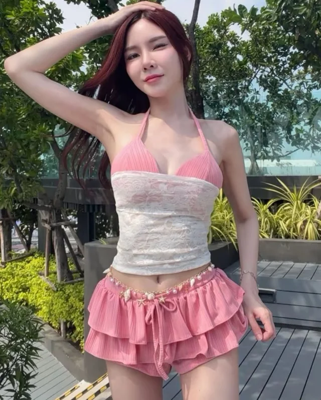 Bellin Closet บิกินี่เซต 3 ชิ้น สีชมพู (alternate)