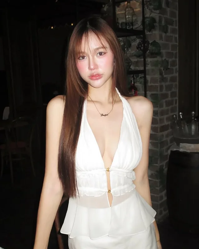 ชุดเซ็ต Giltmon เสื้อครอปสายเดี่ยวและกระโปรงสั้น  thumbnail 4