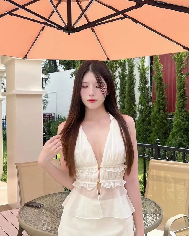 ชุดเซ็ต Giltmon เสื้อครอปสายเดี่ยวและกระโปรงสั้น  thumbnail 5