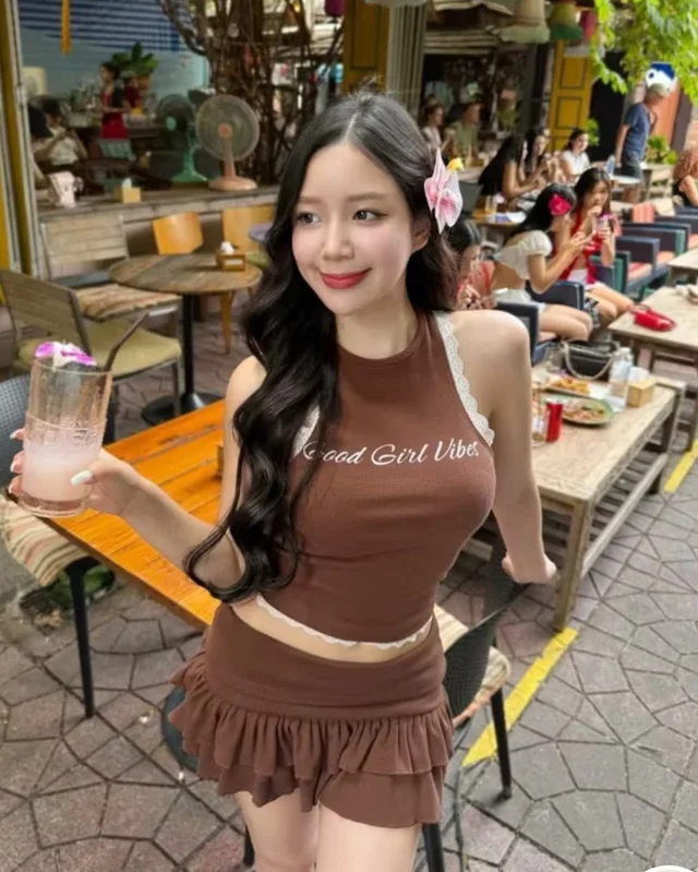 ชุดเซ็ต Bellin Closet สไตล์คาวเกิร์ล เสื้อ Halter กระโปรงสั้น (alternate)