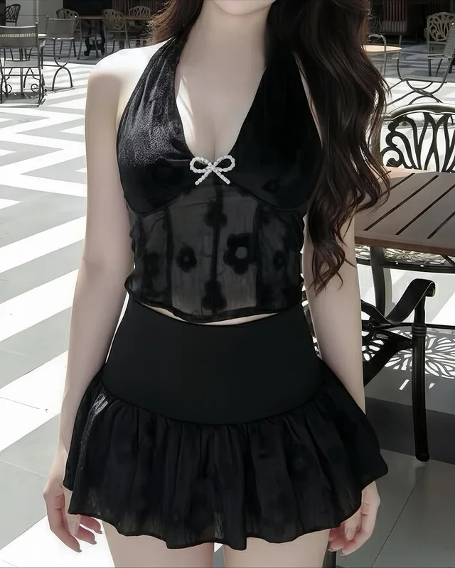 ชุดเซ็ต Bellin Closet สีดำ เสื้อ Halter ซีทรู  กระโปรงสั้น thumbnail 2
