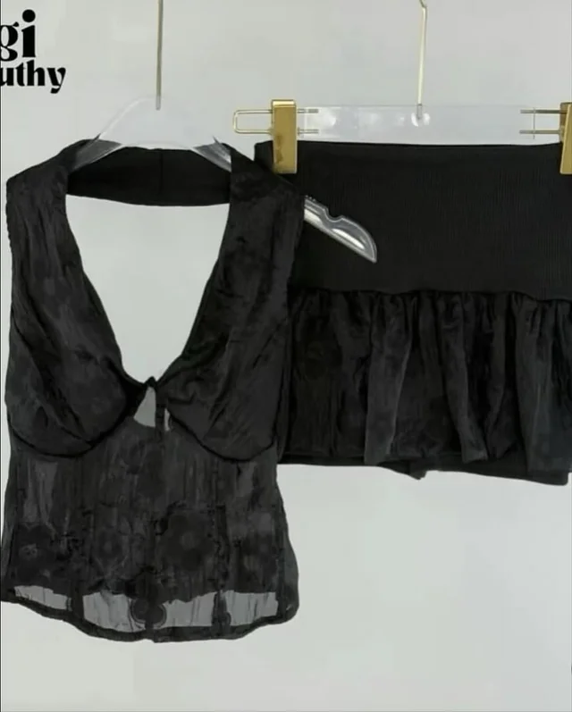 ชุดเซ็ต Bellin Closet สีดำ เสื้อ Halter ซีทรู  กระโปรงสั้น thumbnail 4