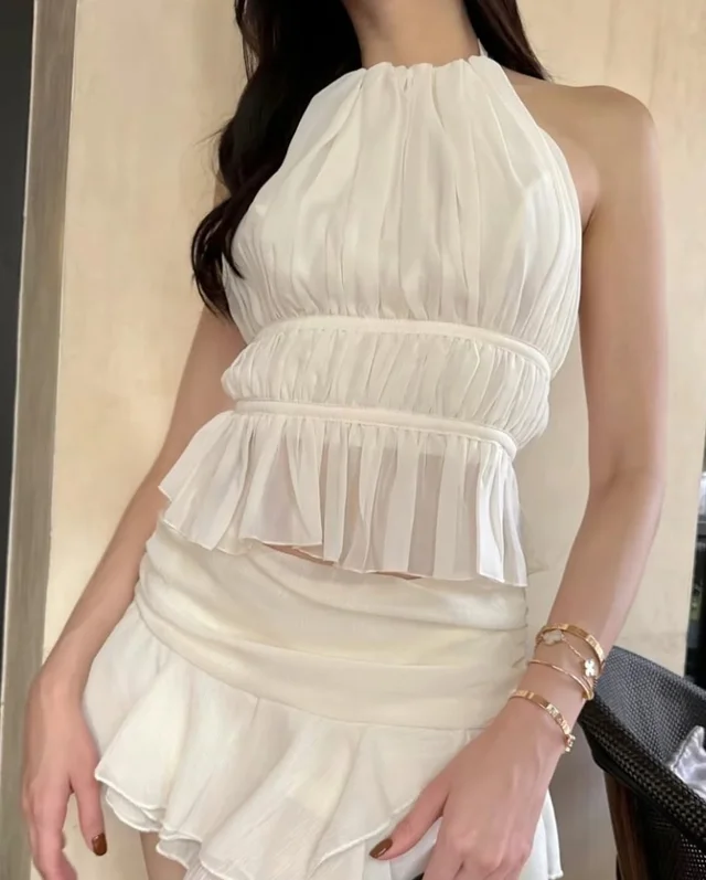 Bellin Closet เซตเสื้อและกระโปรงสายเดี่ยวระบาย  thumbnail 5