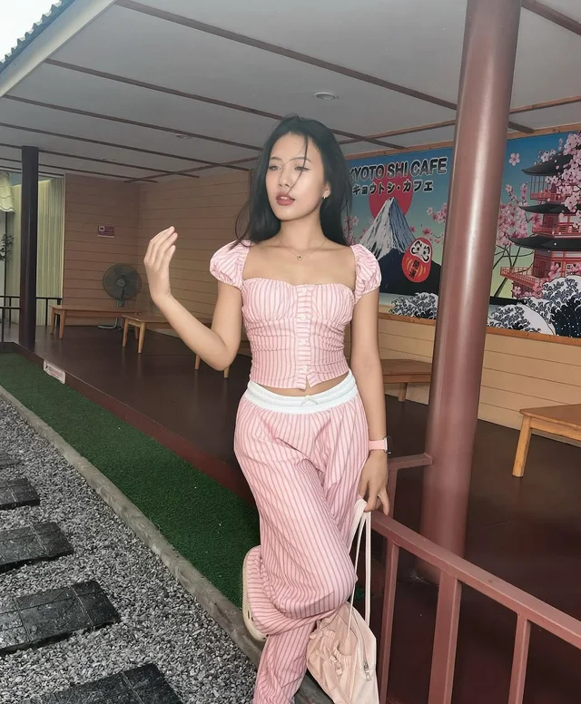 Bellin Closet ชุดเซตลายทางสีชมพู thumbnail 3