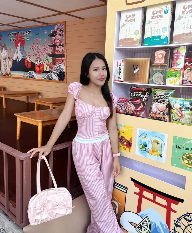 Bellin Closet ชุดเซตลายทางสีชมพู (alternate)