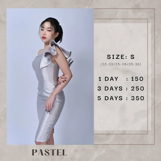 เดรสสั้นไหล่เดียวสีเงิน One Shoulder Midi Dress