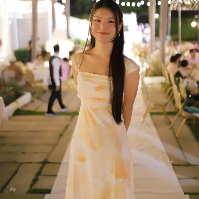 ชุดเดรสยาว Pirunya official Floral Midi Dress (alternate)