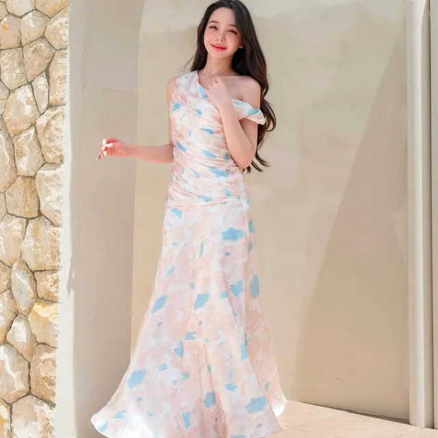 Pirunya Longdress 18 thumbnail 3