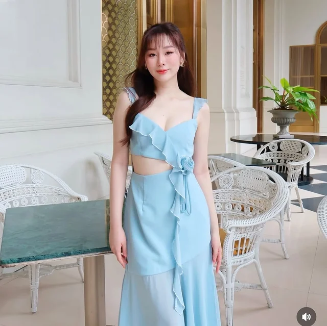 Misschiara Alinda Blue Two Piece Set (alternate)