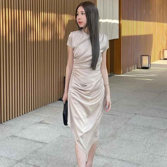 Firrr official เดรสยาวคอกลม แขนสั้น ดีไซน์จับเดรป thumbnail 4