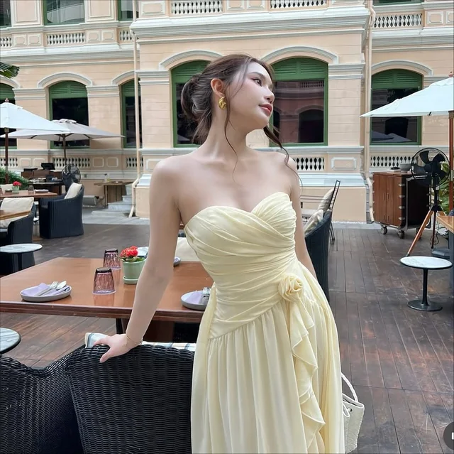 Miss Chiara Camilla เดรสยาวเกาะอกสีเหลือง  thumbnail 4