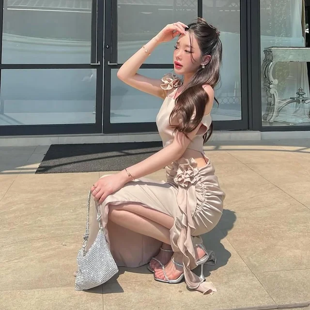 Firrr Ginny เดรสยาวไหล่เดียวสีเบจ thumbnail 2
