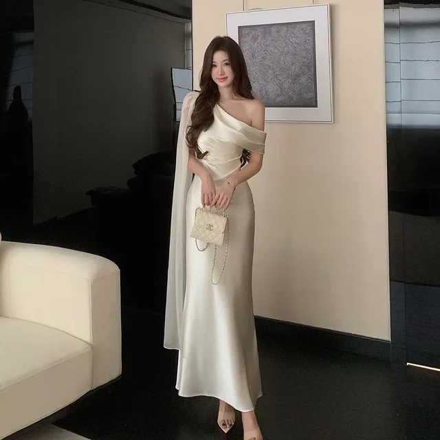 เดรสยาวเปิดไหล่สีครีม thumbnail 5