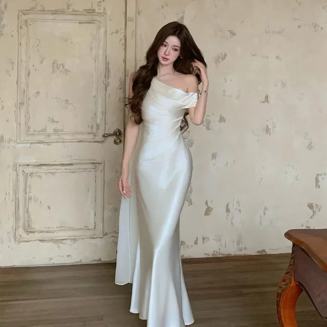 เดรสยาวเปิดไหล่สีครีม thumbnail 4