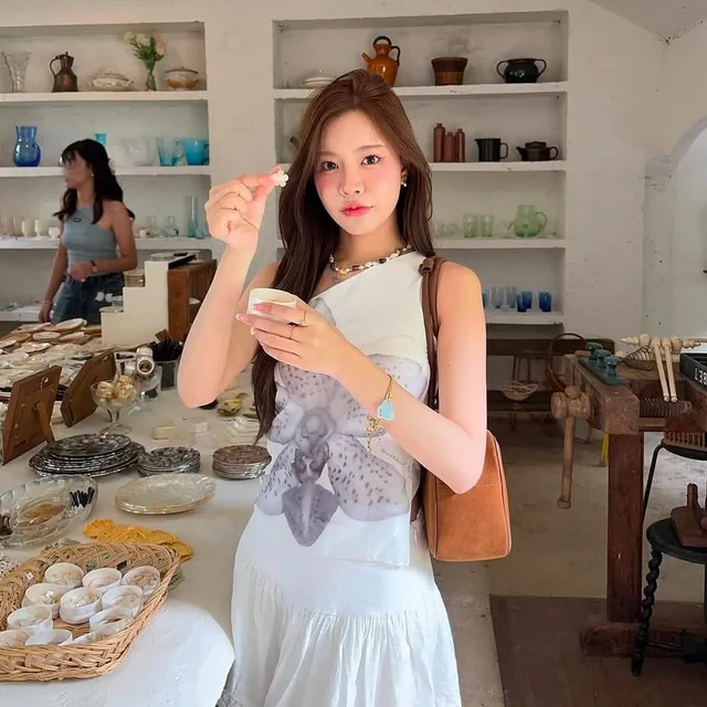 เสื้อไหล่เดี่ยว weekendbegins ลายดอกกล้วยไม้ Size S thumbnail 4