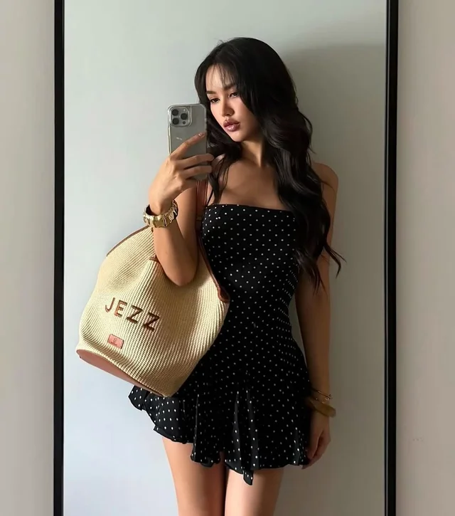 ชุดเดรสสั้นลายจุดสีดำ Mini Dress