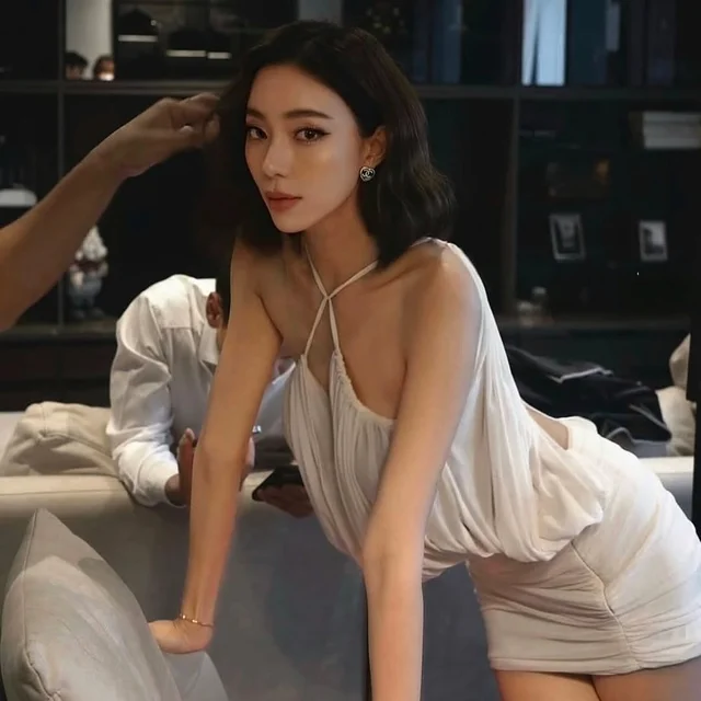 Febrique co เดรสสั้นคล้องคอสีครีม Size M thumbnail 2