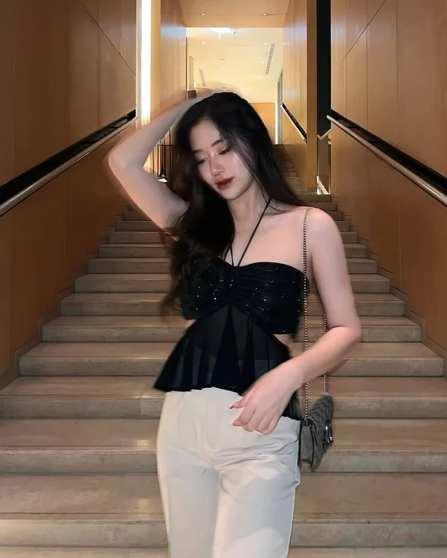 Shewear Lyn Top Black thumbnail 3