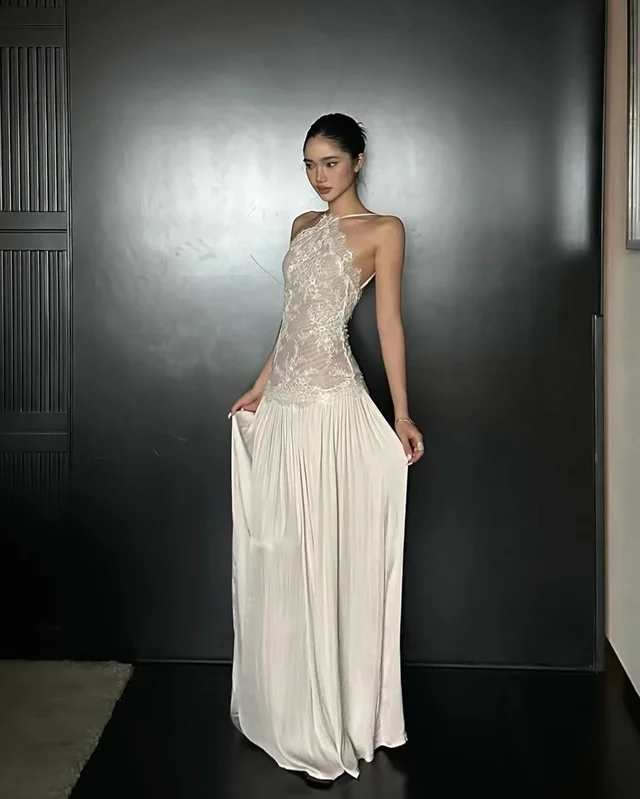 ROVENTE Embroidered Lace Halter Dress ชุดเวียดนาม Size M thumbnail 3