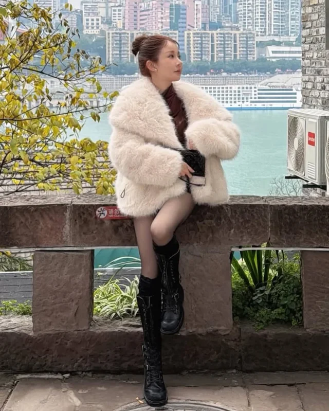HOWDYCOAT FLEUR FUR JACKET เฉพาะเสื้อขน Free Size thumbnail 4