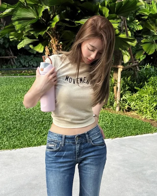 เสื้อ RALLYMOVEMENT Slim Fit Tee Milk thumbnail 4