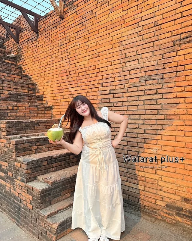 ชุดเดรสยาว Walarat plus สีขาว (alternate)