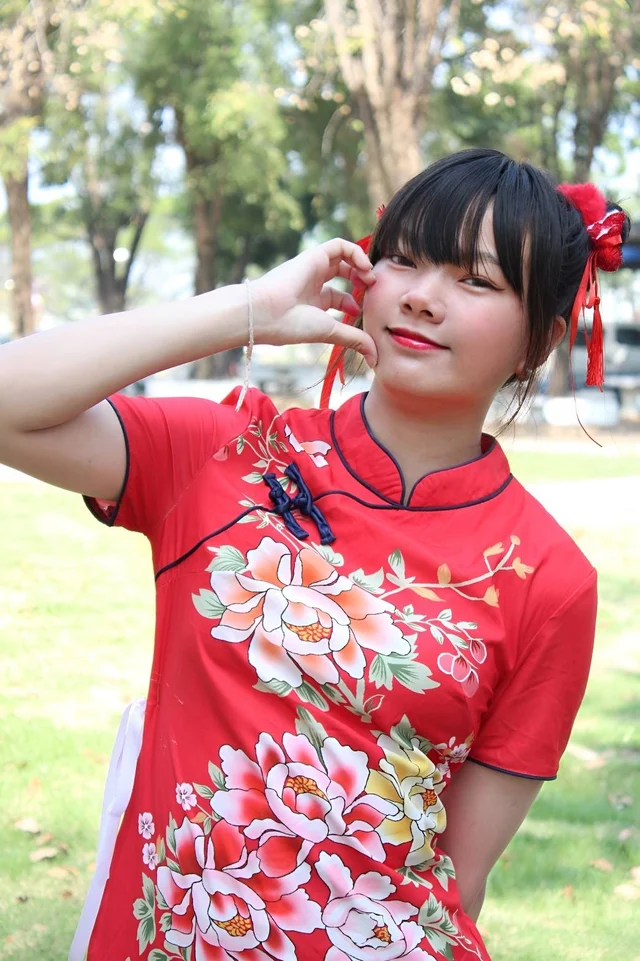 ชุดกี่เพ้าตรุษจีน thumbnail 3