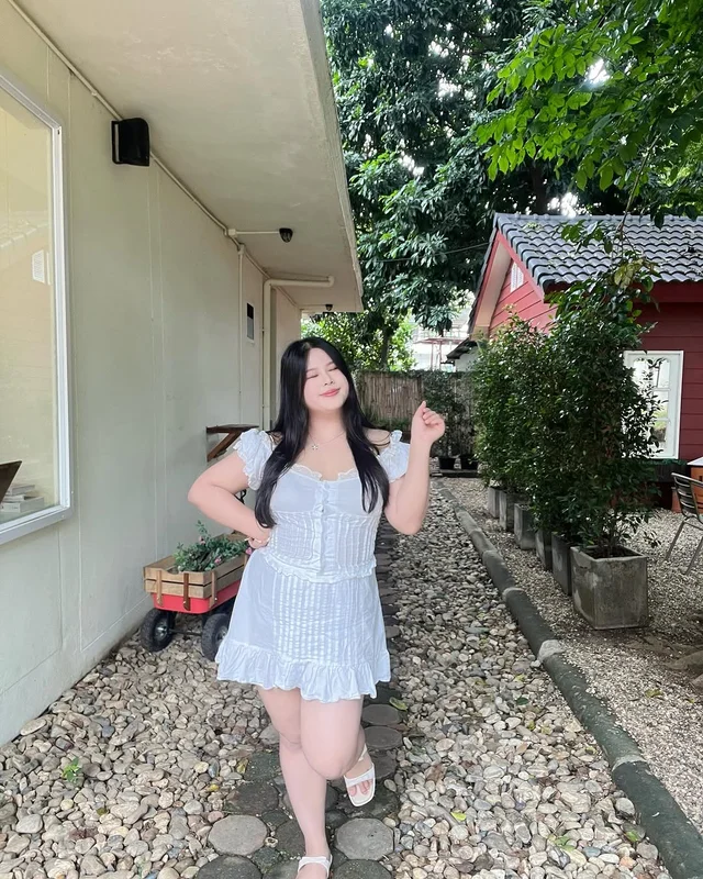 Walaratplussize ชุดเดรสลูกไม้สีขาว thumbnail 11
