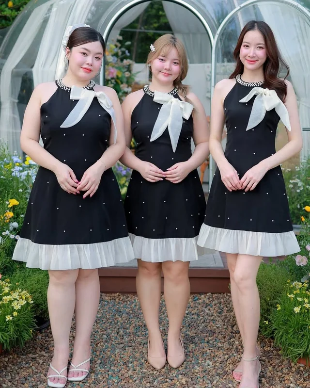 Dressworld Little Black Dress ประดับโบว์และมุก thumbnail 4