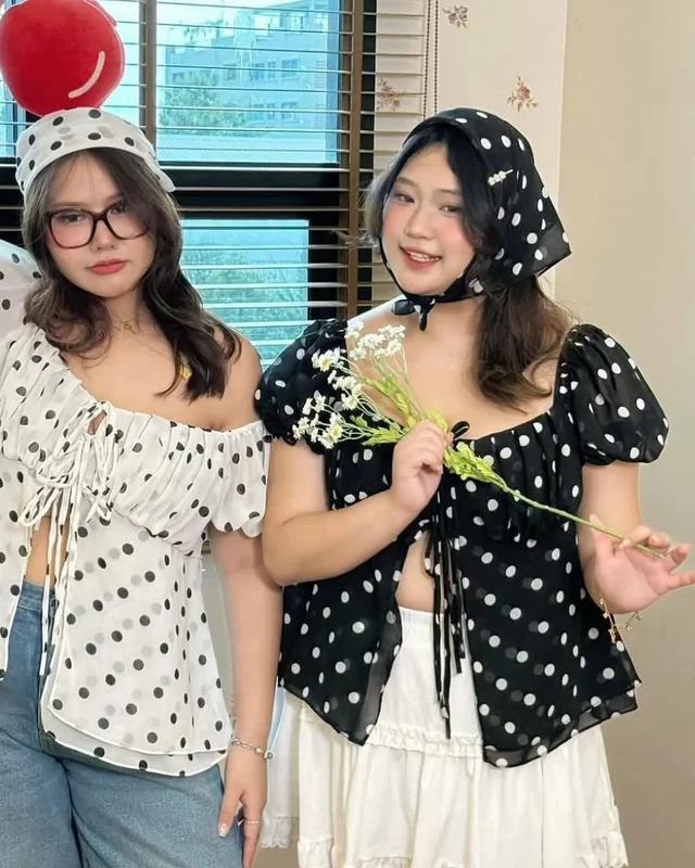 MERRYCHUBBY เสื้อลาย Polka dot พร้อมผ้าคลุม thumbnail 5