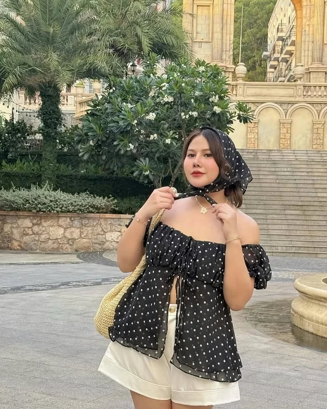 MERRYCHUBBY เสื้อลาย Polka dot พร้อมผ้าคลุม thumbnail 4