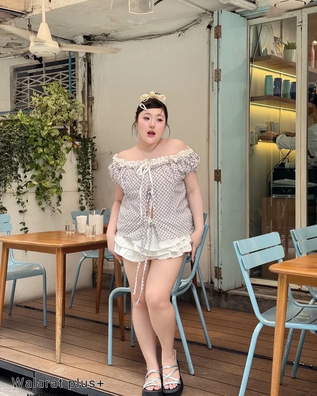 Walarat Set เสื้อปาดไหล่ลายสก๊อตและกางเกงขาสั้น thumbnail 4